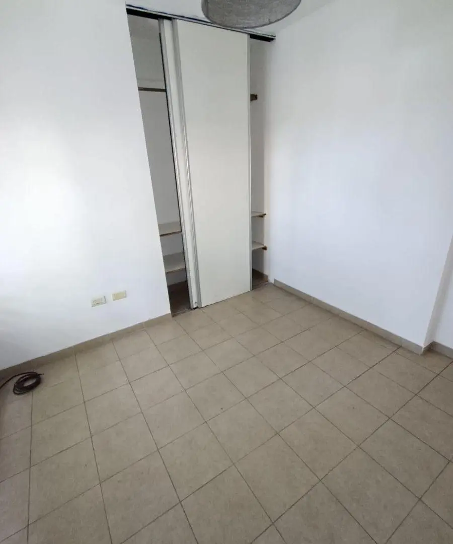 Departamento en Alquiler Berazategui Centro 2 ambientes 5