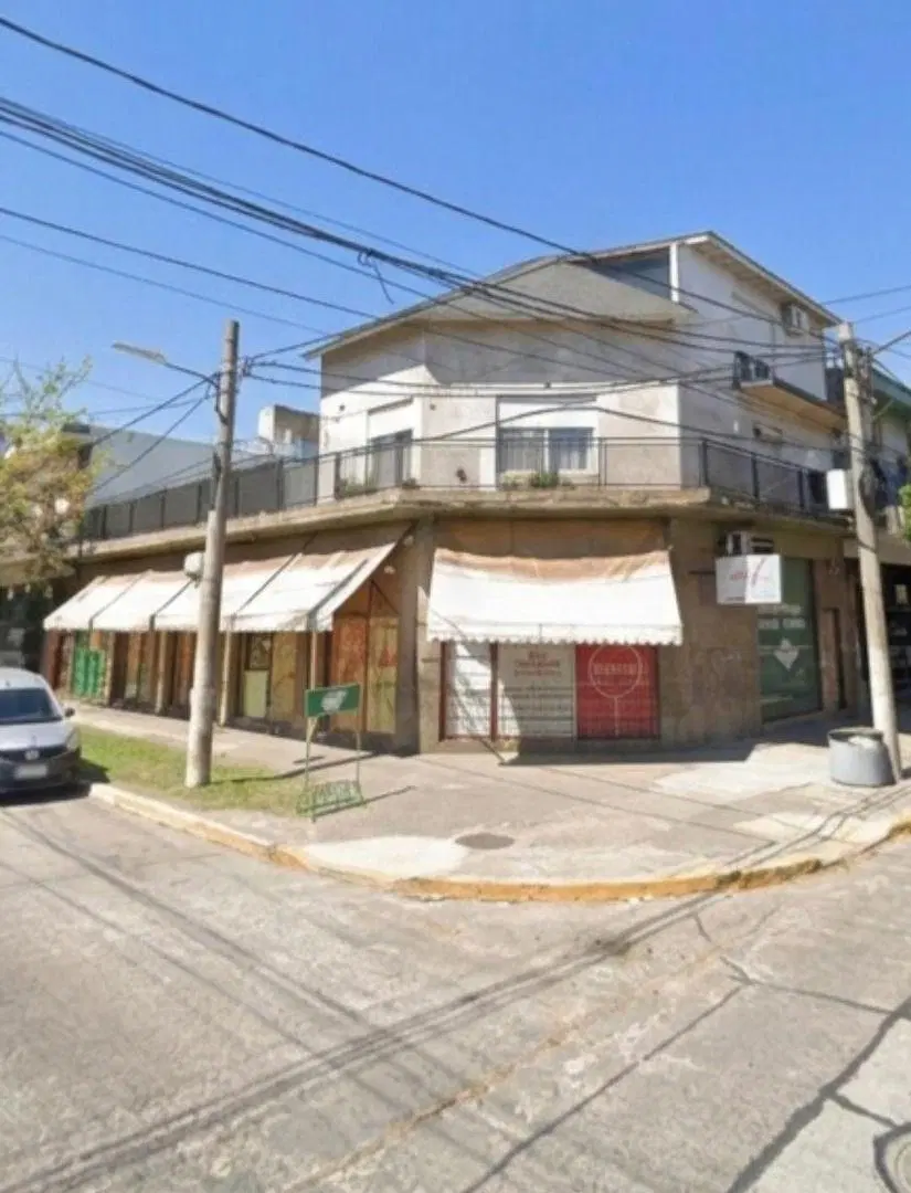 Alquiler Local Comercial En Esquina - 234 M2 - Florencio Varela 5