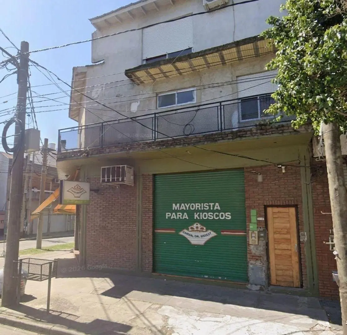 Alquiler Local Comercial En Esquina - 234 M2 - Florencio Varela 4
