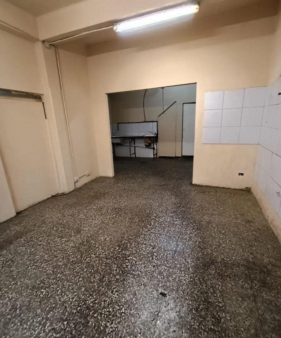 Alquiler Local Comercial En Bernal 74 M2 Sobre Ameghino Esq. Dardo Rocha 5