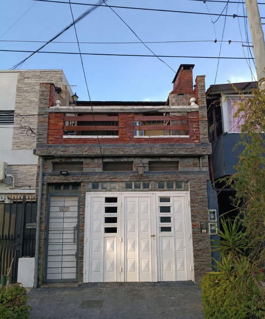 Alquiler Ph Al Frente Con Terraza Y Parrilla - 2 Ambientes