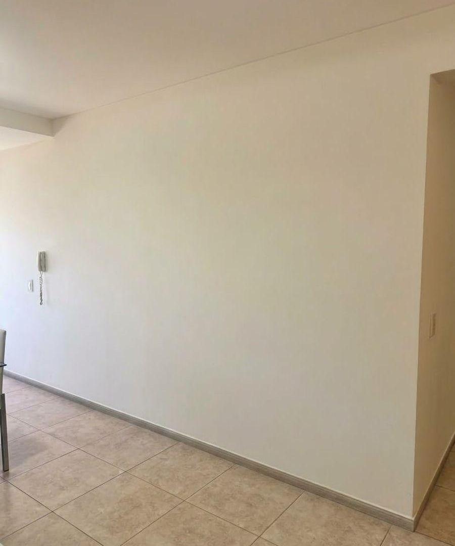 Foto de Departamento 3 Ambientes Con Cochera En Alquiler - Quilmes (edificio, imagen 1