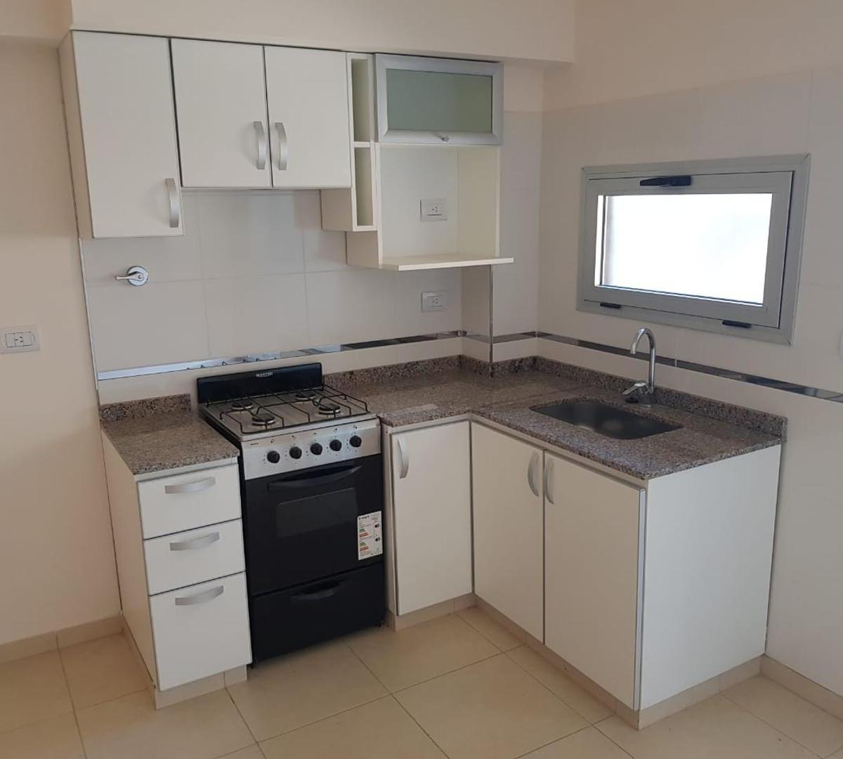 Foto de Departamento en Venta con Cochera en Villa Sarmiento, imagen 2