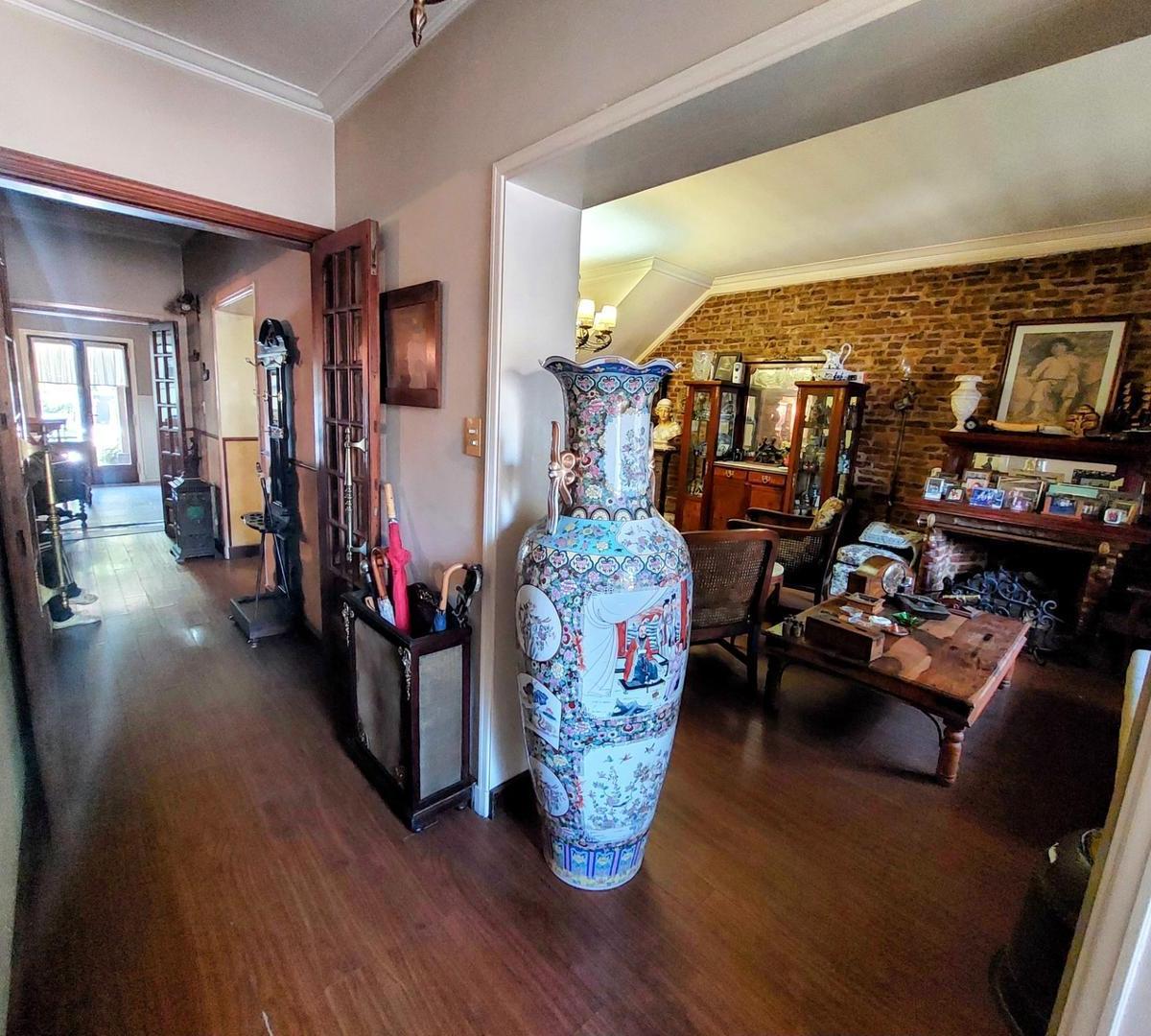 Foto de Chalet en Venta en Villa Sarmiento, imagen 4