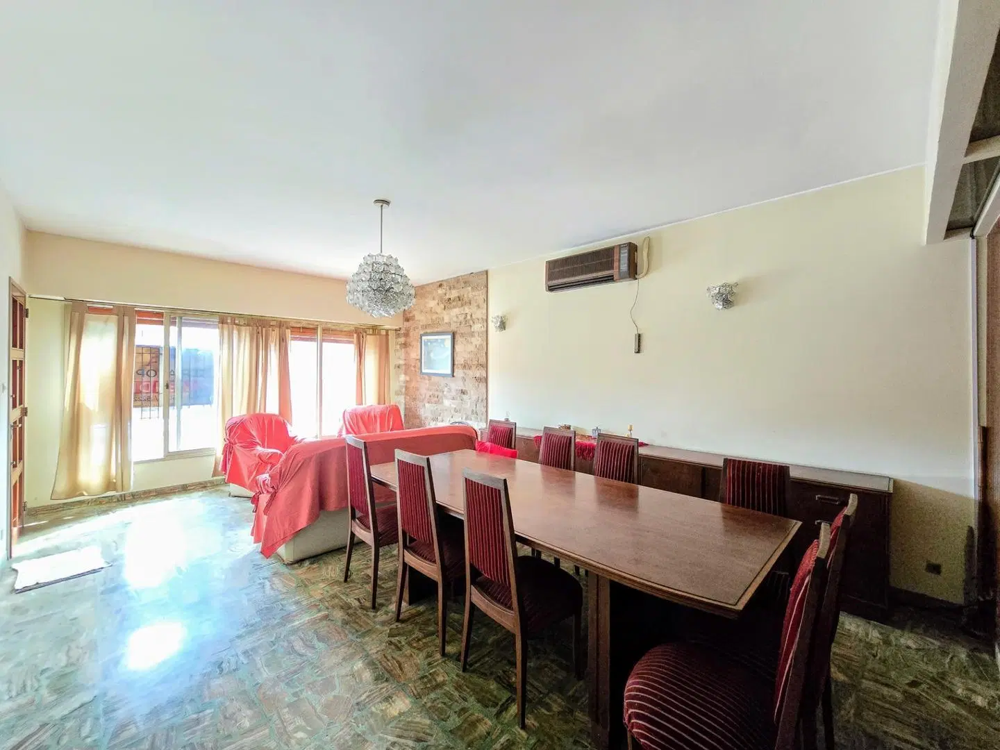 Casa con jardín en Venta en Villa Sarmiento 5