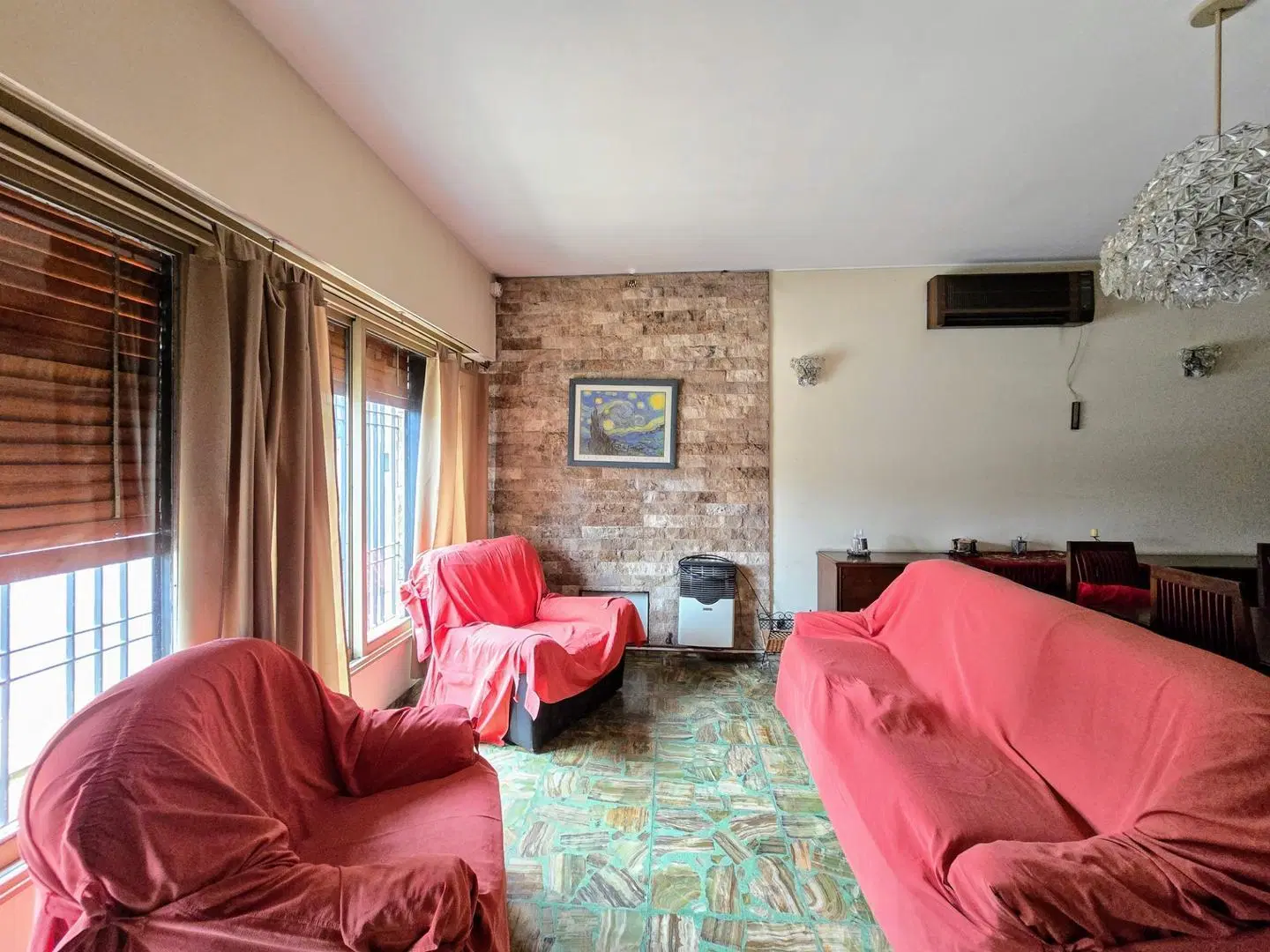Casa con jardín en Venta en Villa Sarmiento 4