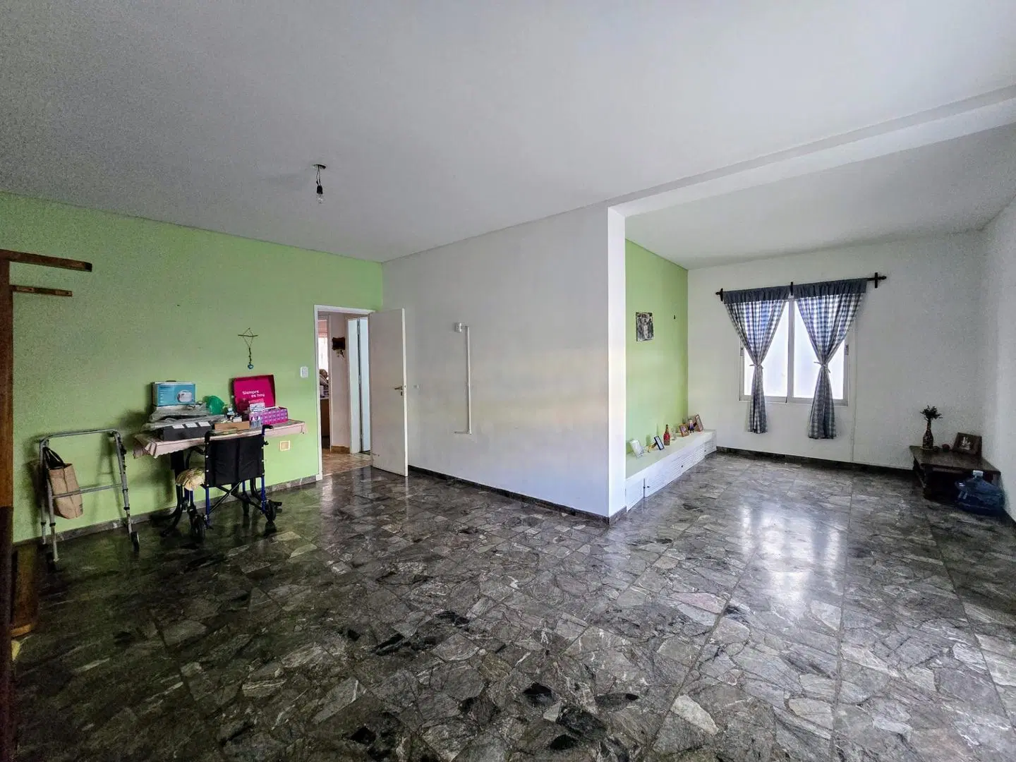 Casa 3 ambientes con patio en Venta en Villa Sarmiento 4
