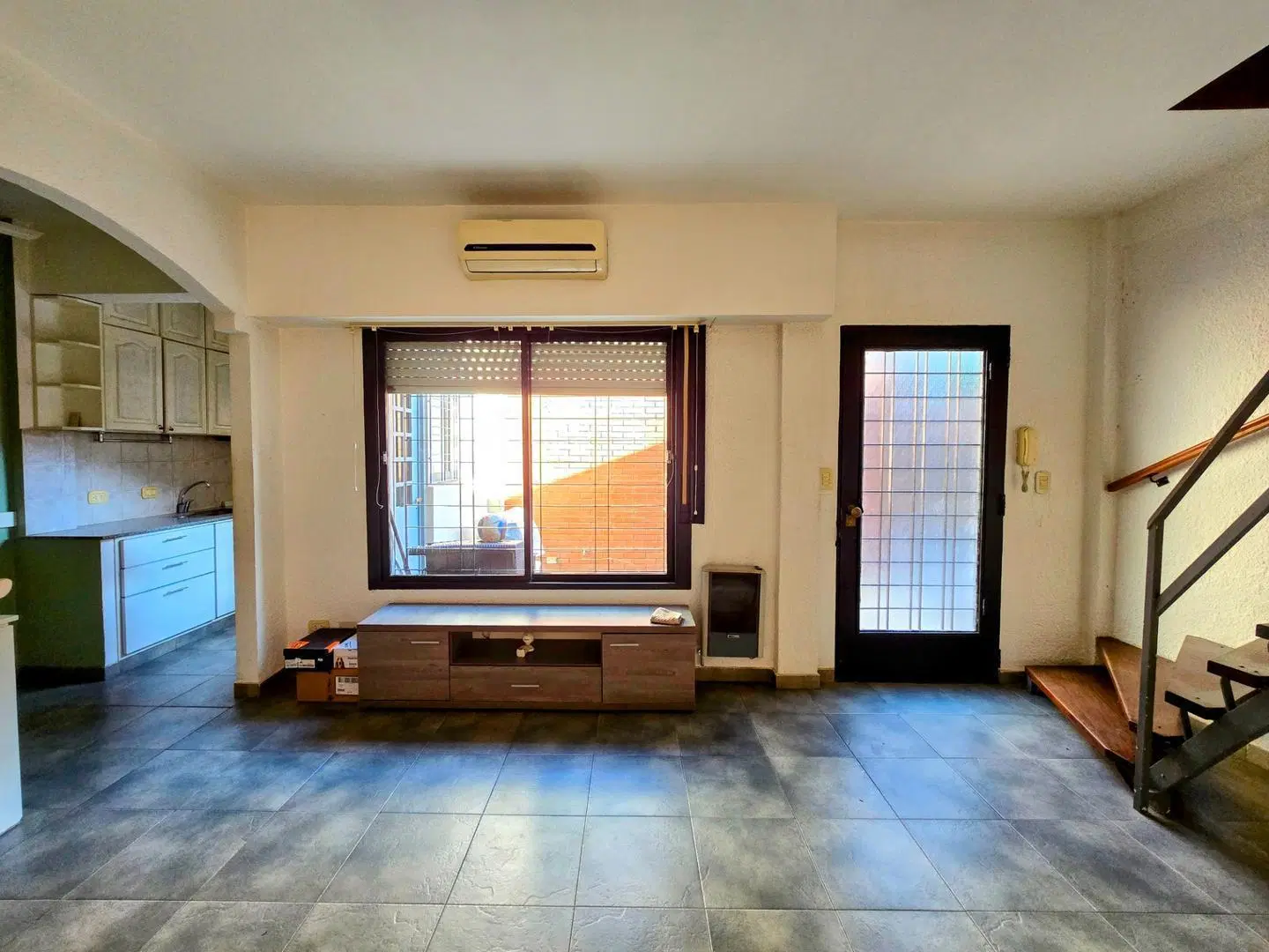 Duplex 3 ambientes con patio y cochera en Villa Sarmiento 3