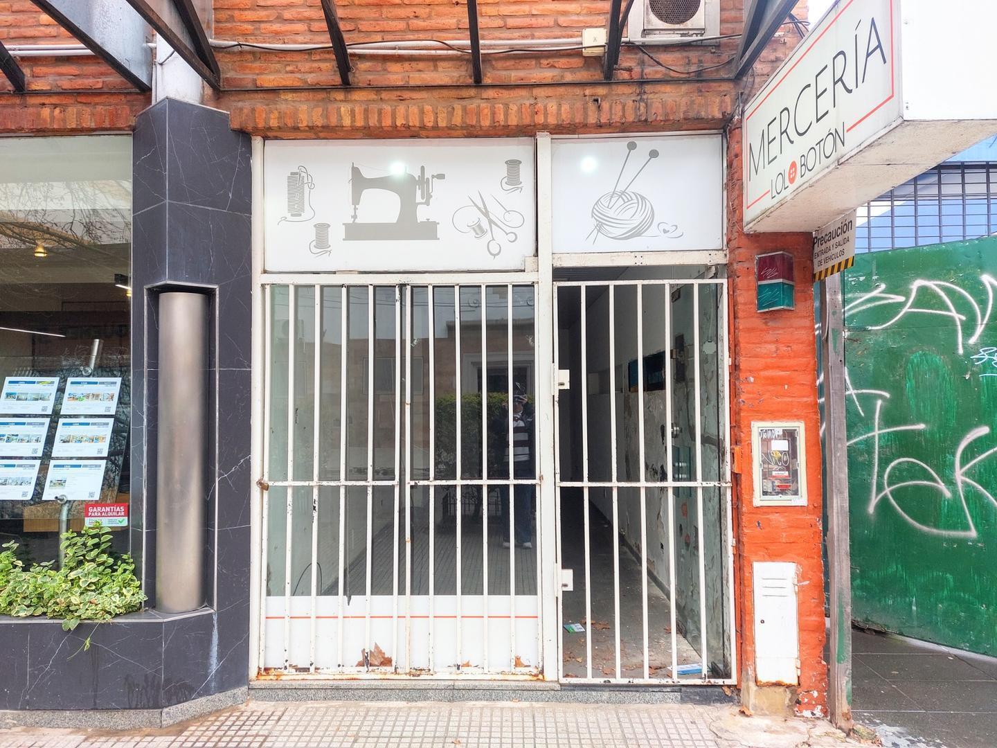 Foto de Local en Alquiler en Ramos Mejía, imagen 2