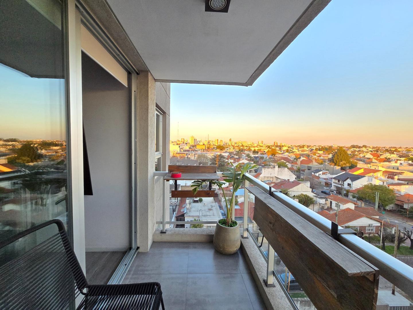 Foto de Luminoso departamento moderno en Venta en Haedo, imagen 4