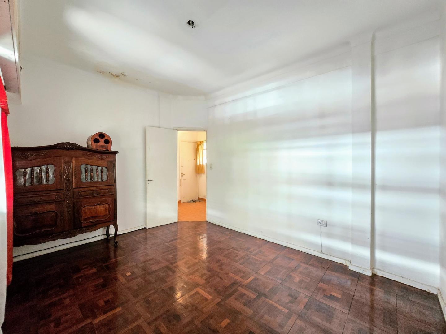 Foto de Departamento con terraza en Alquiler en Ramos Mejía, imagen 2