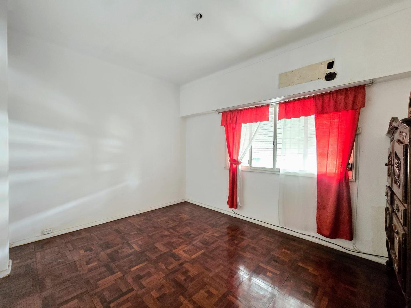 Foto de Departamento con terraza en Alquiler en Ramos Mejía, imagen 3