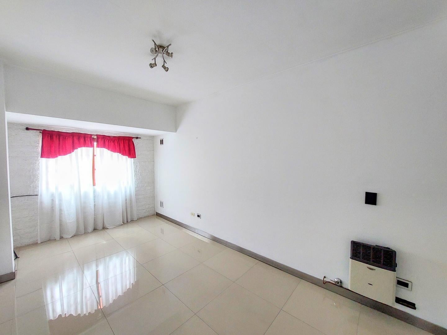 Foto de Departamento de 2 ambientes en Alquiler, imagen 2