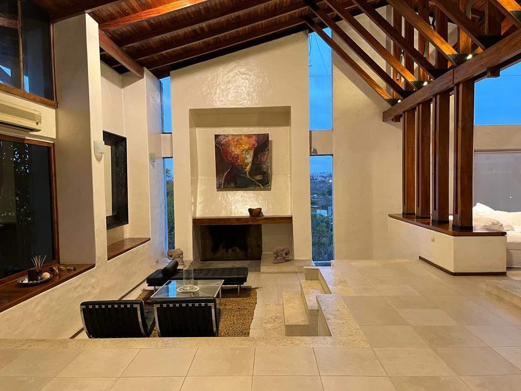 Cerro - Casa - Alquiler - Amoblada 4