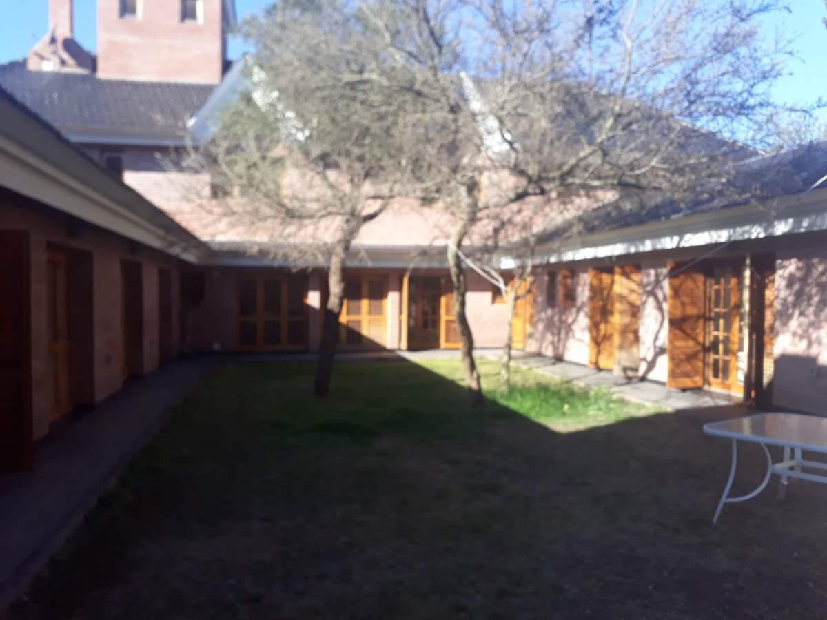 El Bosque - Casa - Venta - Muy Amplia 4