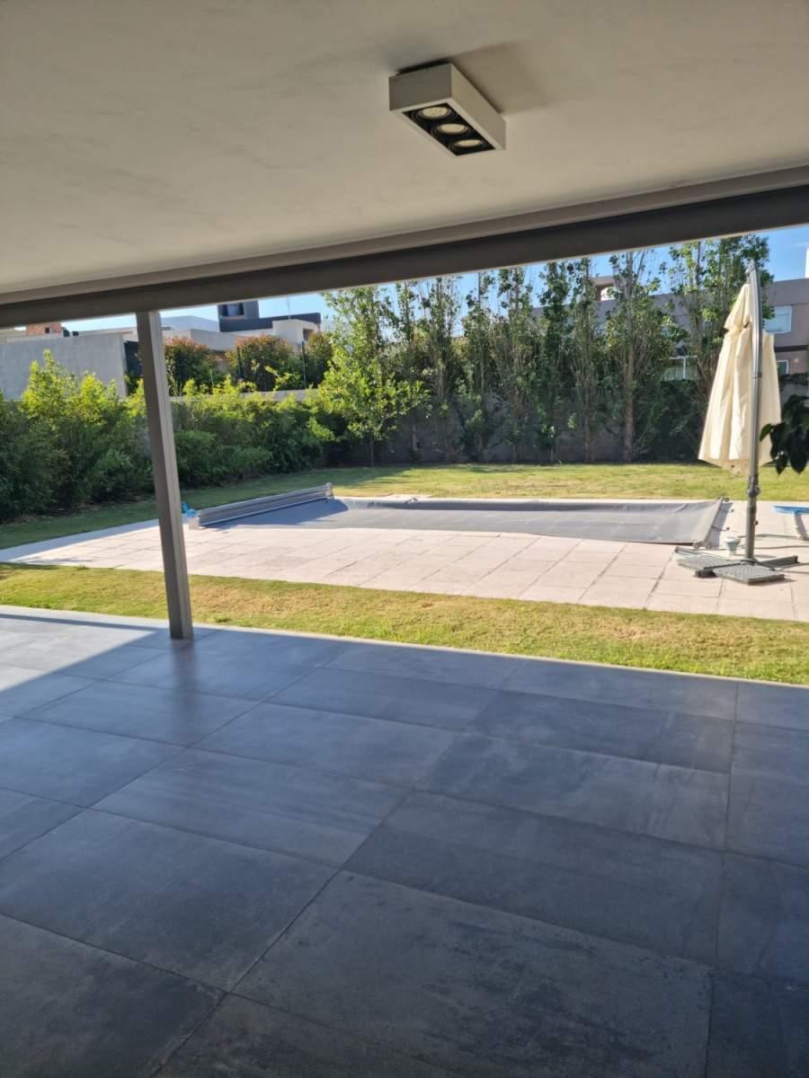 Santina Norte - Casa Venta - Impecable 1