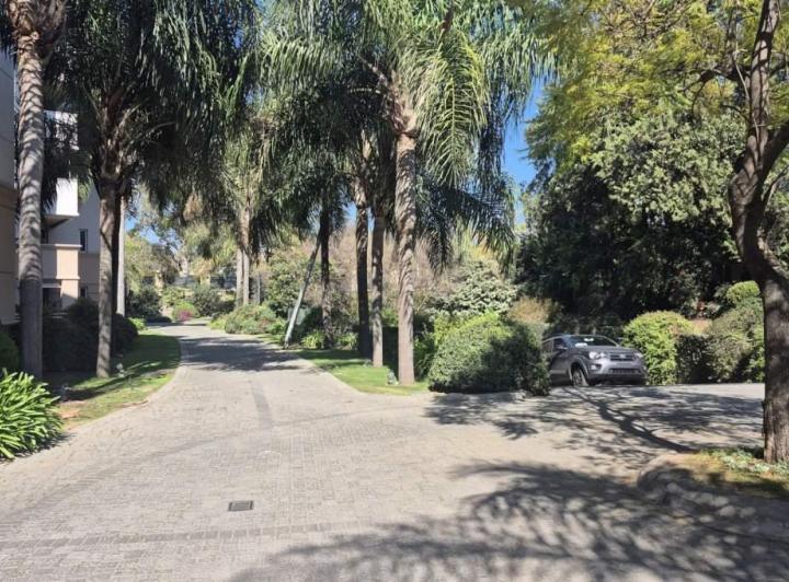 CERRO DE LAS ROSAS - VILLAGE PLAZA - AMOBLADO 3