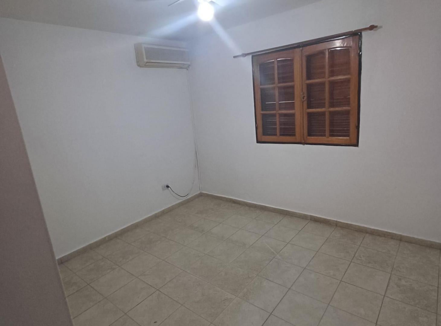 Palmas de Claret - Barrio semicerrado - Seguridad  $1100000