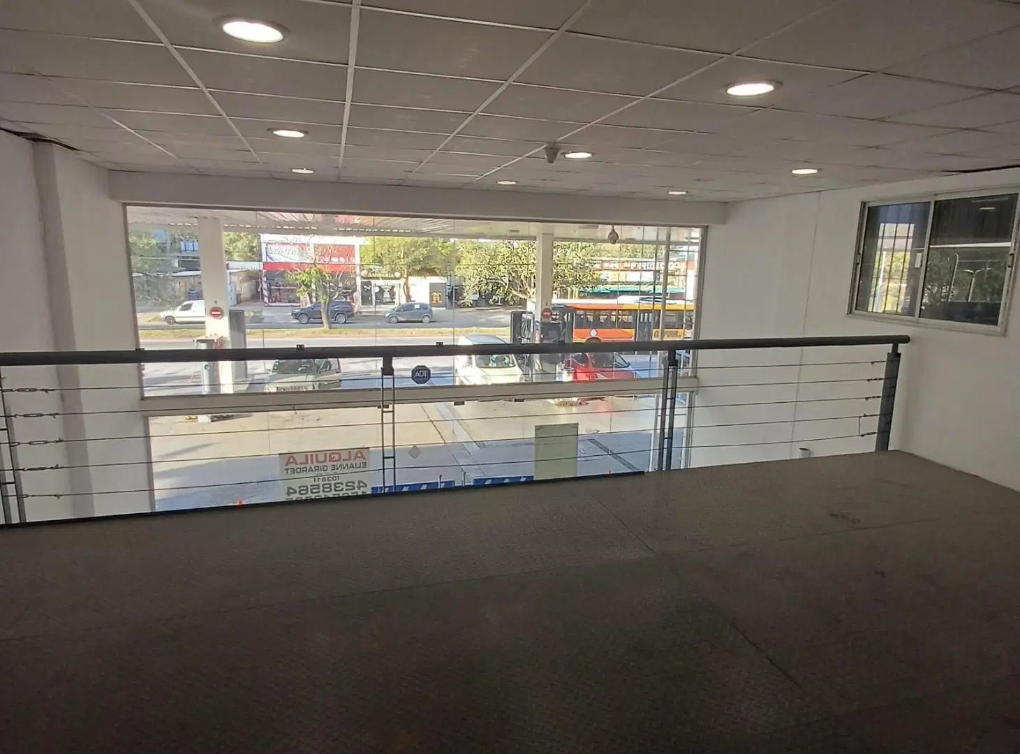 Local Comercial Estacion de Servicio YPF 2