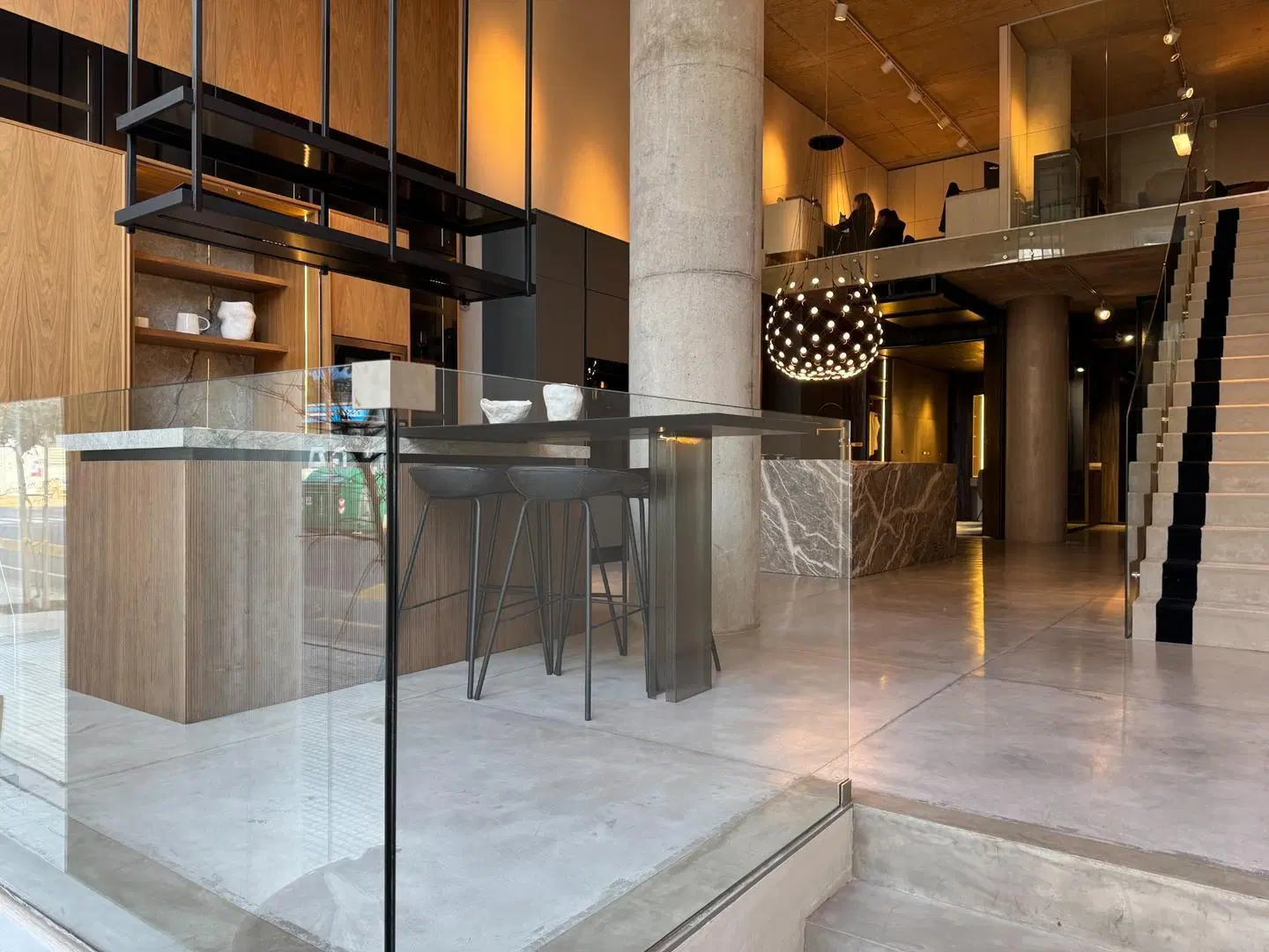 Local comercial c/ entrepiso · Doble altura · Palermo 4