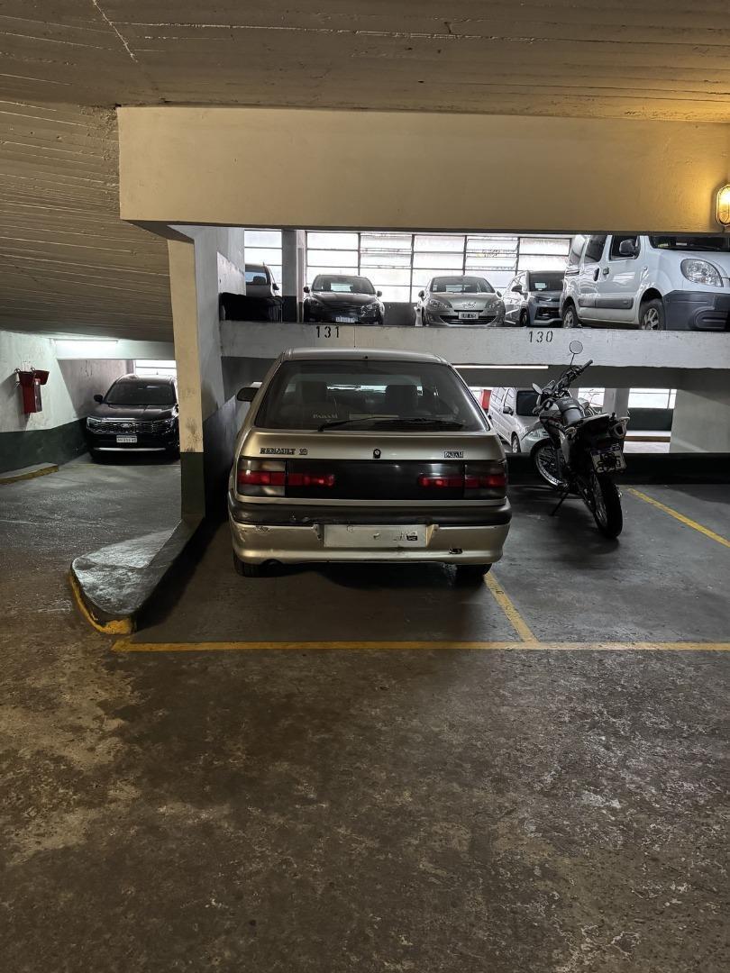 Foto de Cochera en venta en Belgrano - 1er piso - Edificio garage, imagen 4