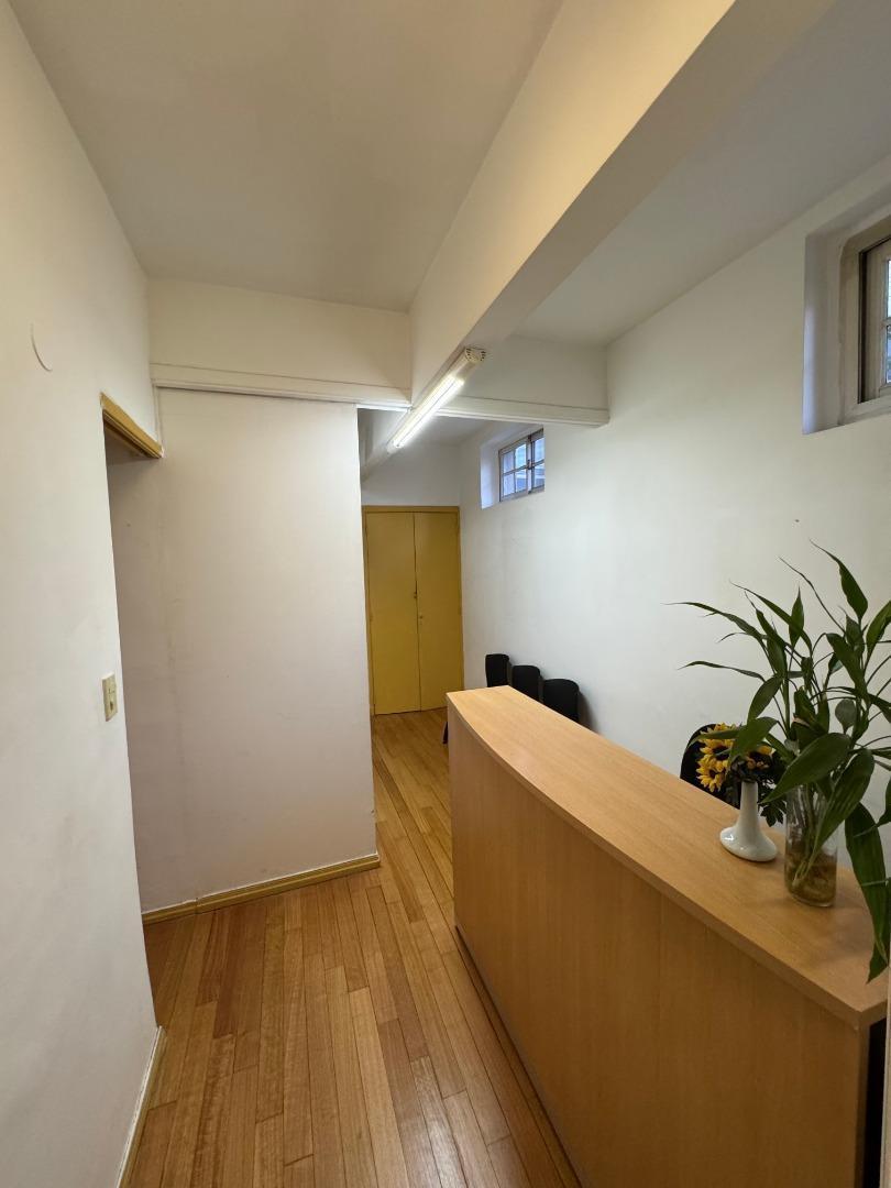Foto de Departamento Apto Profesional en Excelente Zona de Belgrano, imagen 2