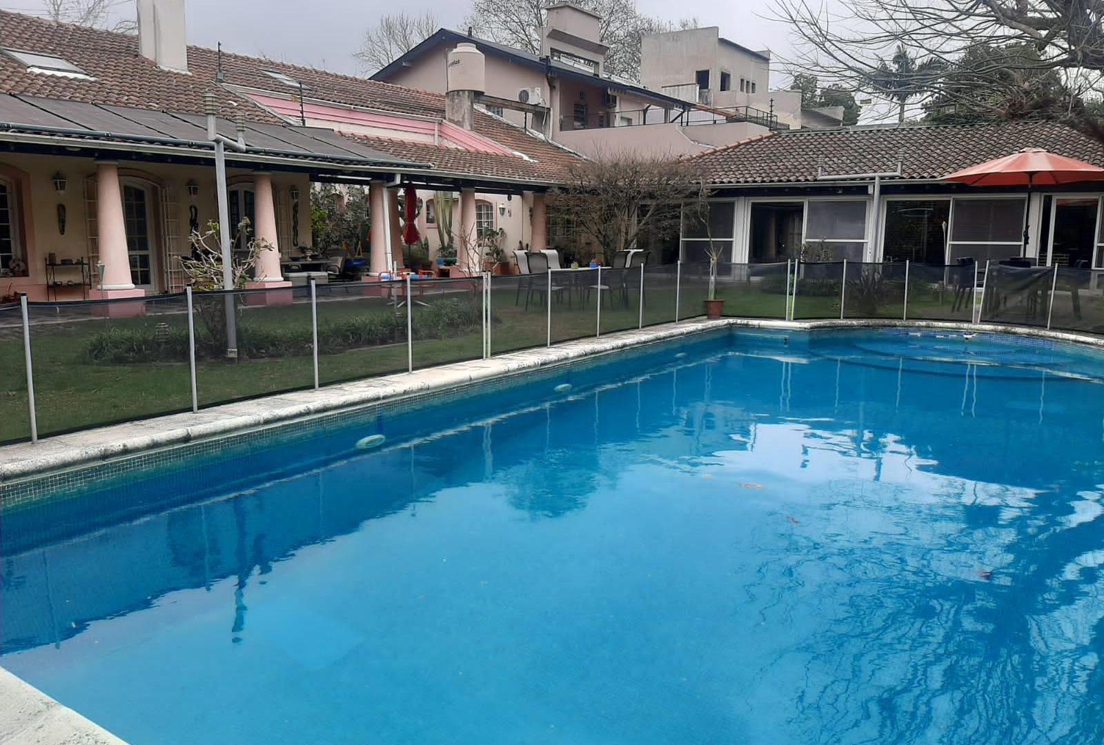 Casa en venta en Florida Mitre- Exclusiva propiedad en una planta.