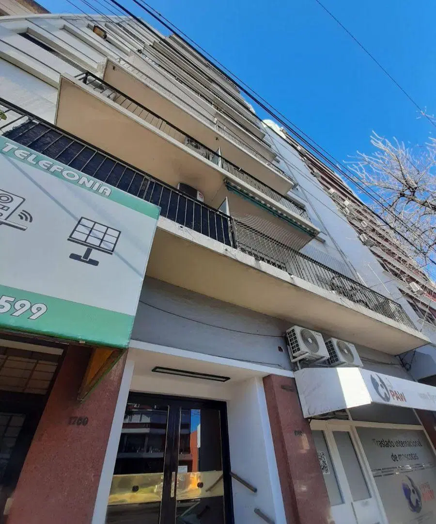 Departamento de 3 ambientes con vista parcial al Río. 8