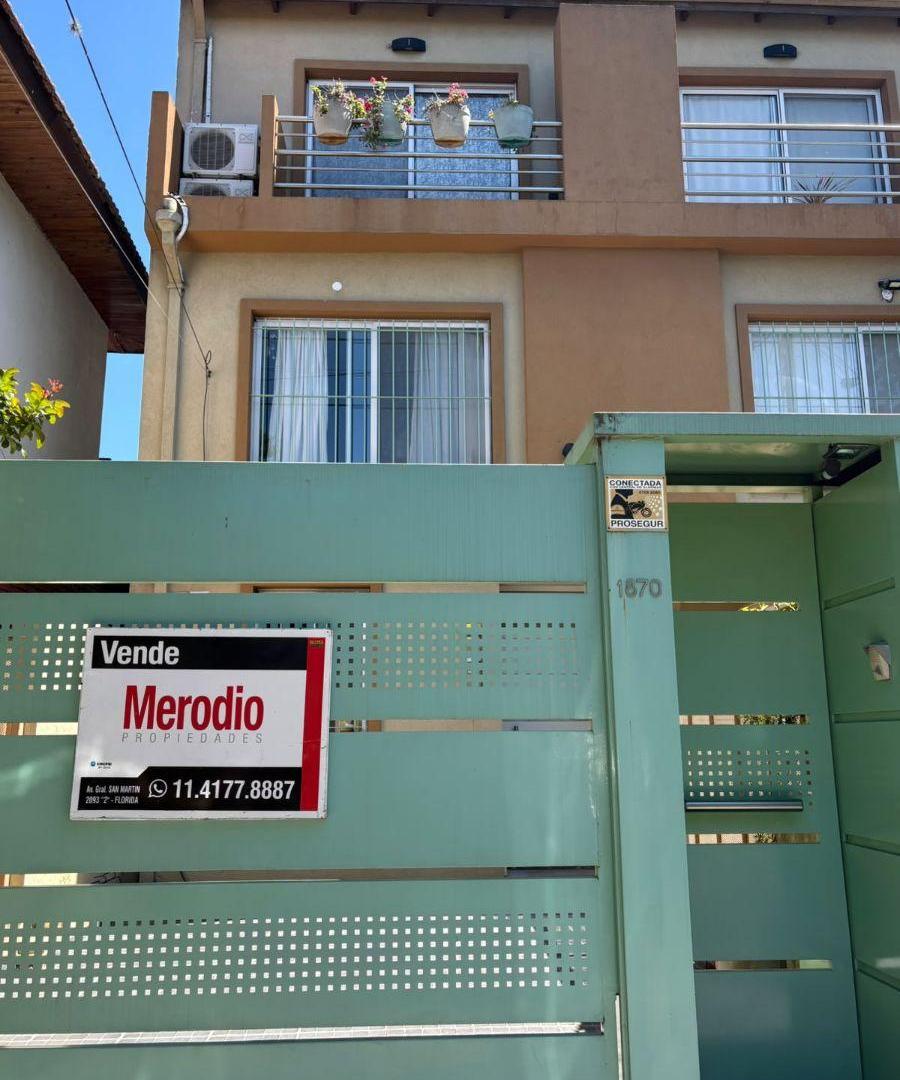 Foto de Tríplex en Venta en Florida - Excelente Ubicación., imagen 1