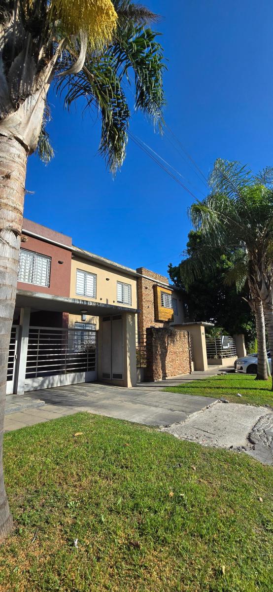 Departamento Dos Ambientes con Cochera. Complejo Privado Los Almendros 4