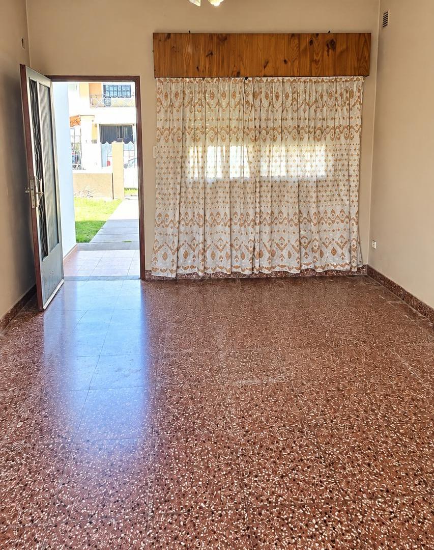 Foto de CASA EN SAN MIGUEL APTA CREDITO, imagen 4