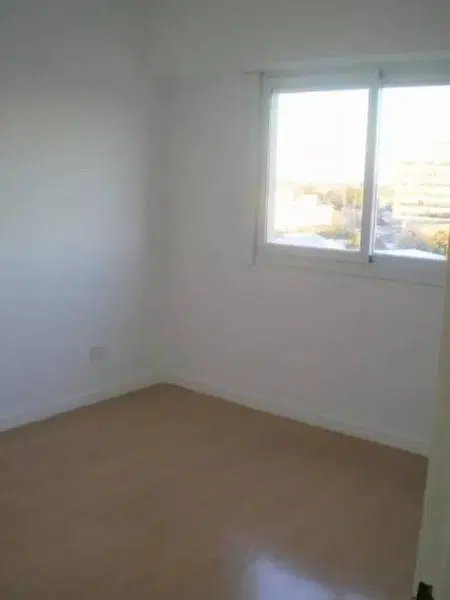 DEPARTAMENTO EN VENTA EN PILAR CENTRO 3