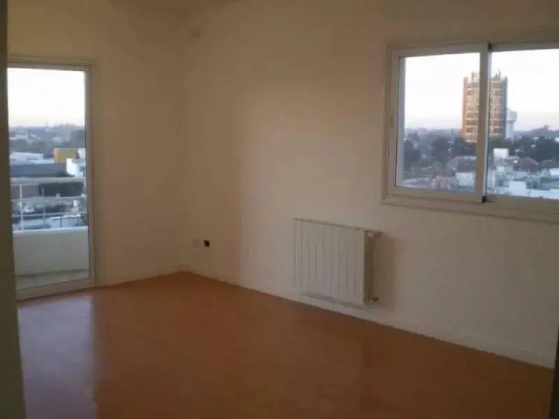 DEPARTAMENTO EN VENTA EN PILAR CENTRO 5