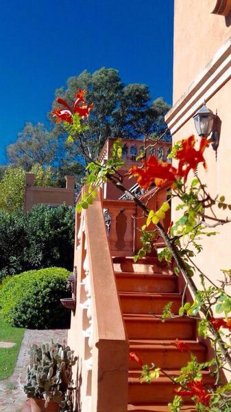 Foto de CASA A LA VENTA EN BUEN RETIRO EN UN PLANTA! EXCELENTE CONSTRUCCION, imagen 4