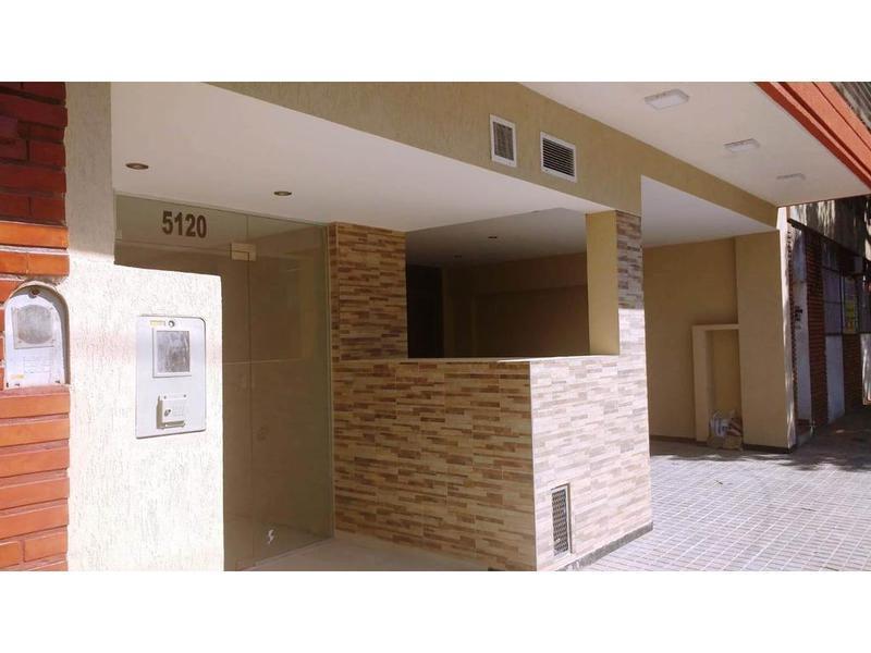 Cochera en Venta Fija y Cubierta - Juan Agustín García 5100 2