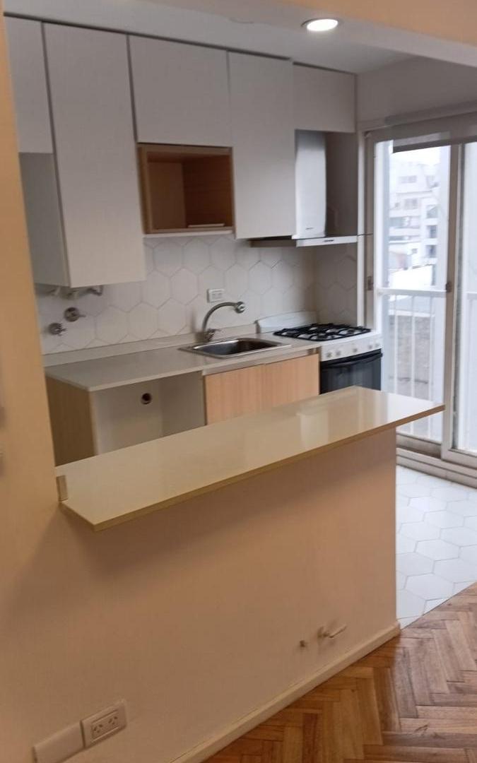 Foto de ALQUILER DEPARTAMENTO DOS AMBIENTES SOBRE AVENIDA LIBERTADOR, imagen 1