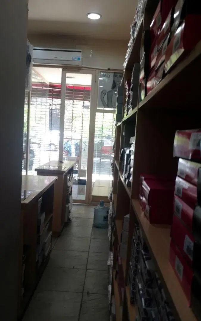 Alquiler local 50mts mas Sotano Av. Callao al 500 2