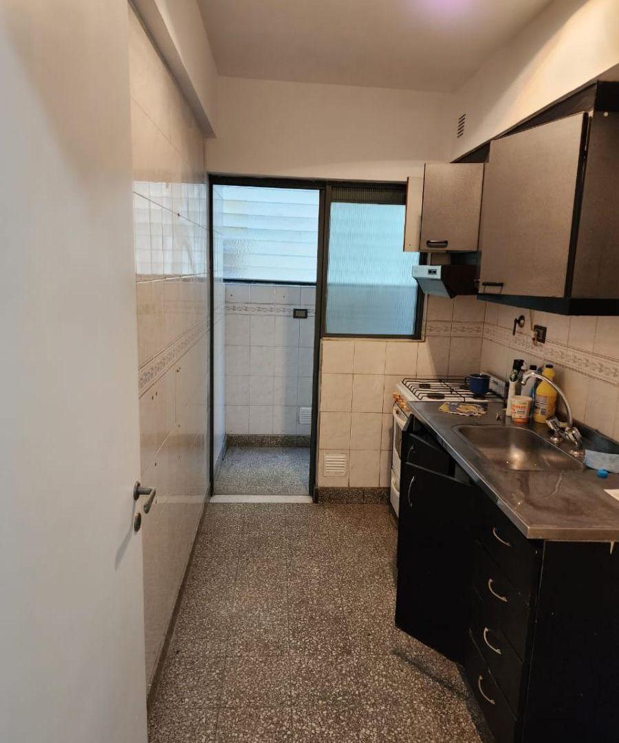 Foto de 3 AMBIENTES CON GRAN PATIO SUPER LUMINOSO (YERBAL Y GRANADERO FLORES), imagen 3