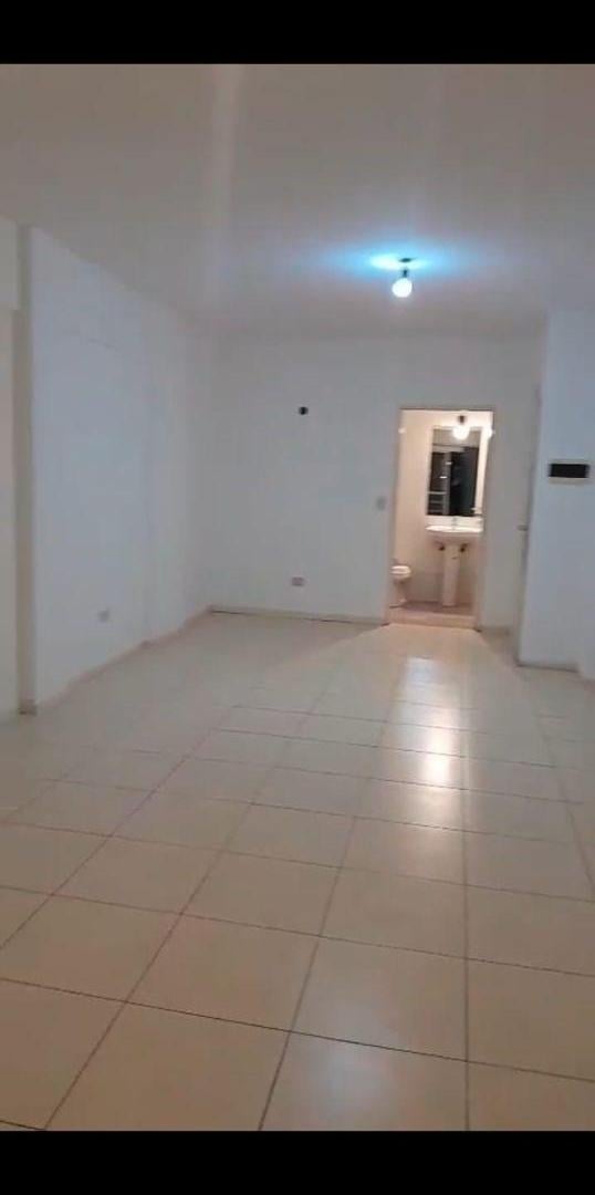 Foto de Hermoso Monoambiente al frente (AV. VARELA AL 700 FLORES), imagen 4