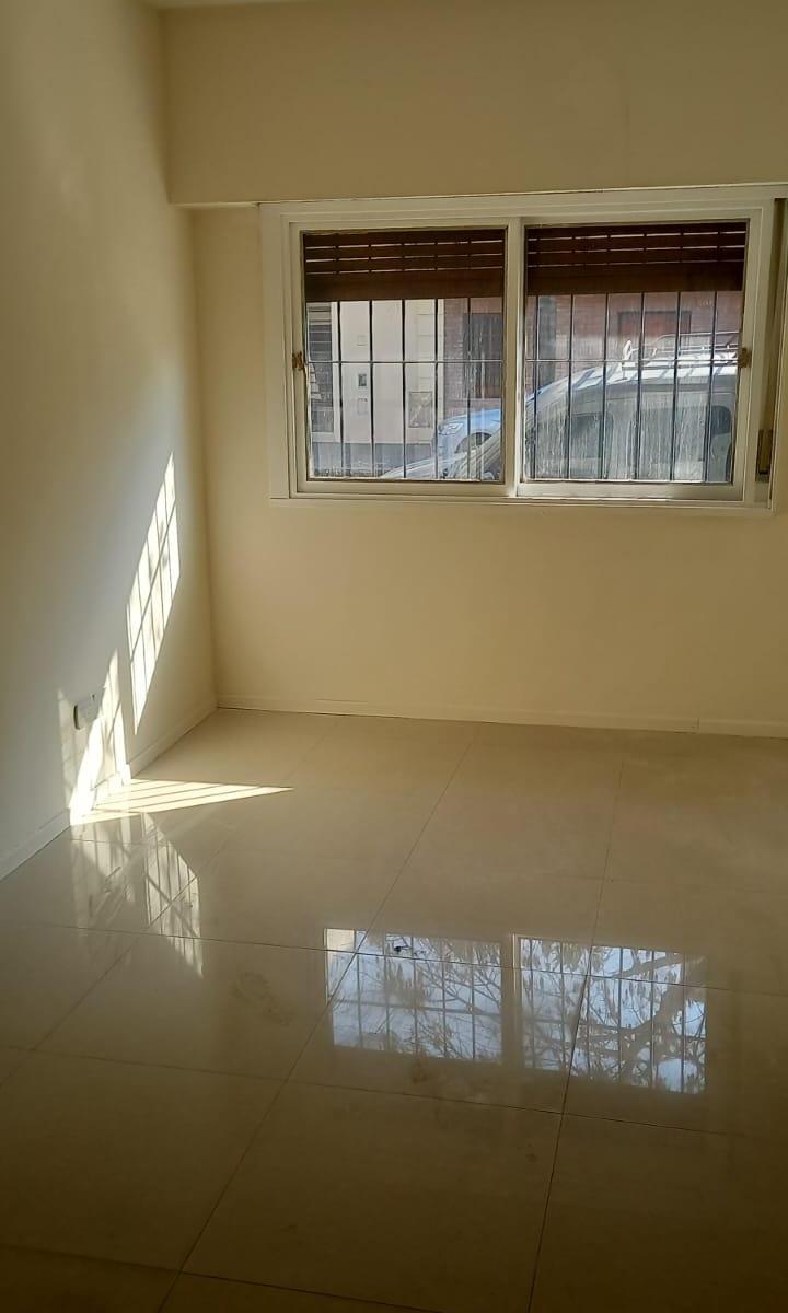 3 Ambientes con Patio 2