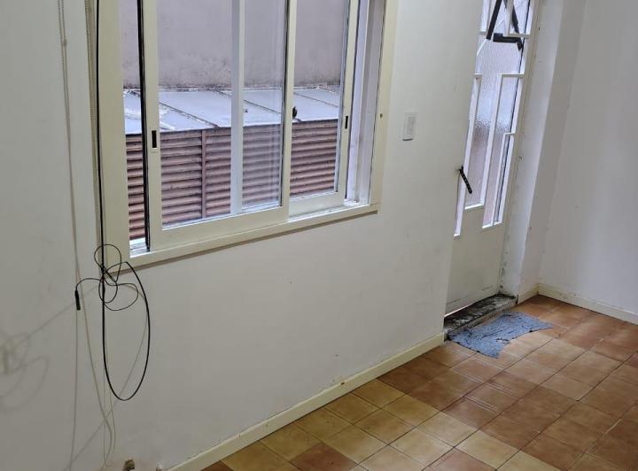 2 ambientes con patio 5