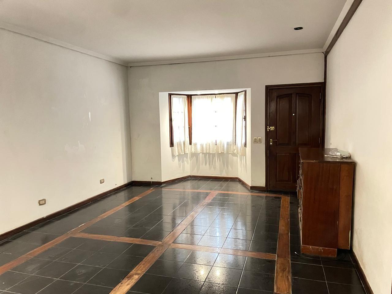 Foto de Casa 6 ambientes 4 dormitorios. | JARAMILLO al 3200, imagen 3