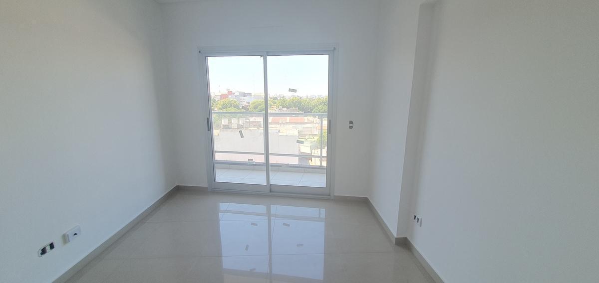 Semipiso en Excelente Zona con Vista Abierta - 3 Ambientes con Balcon - en Venta 5