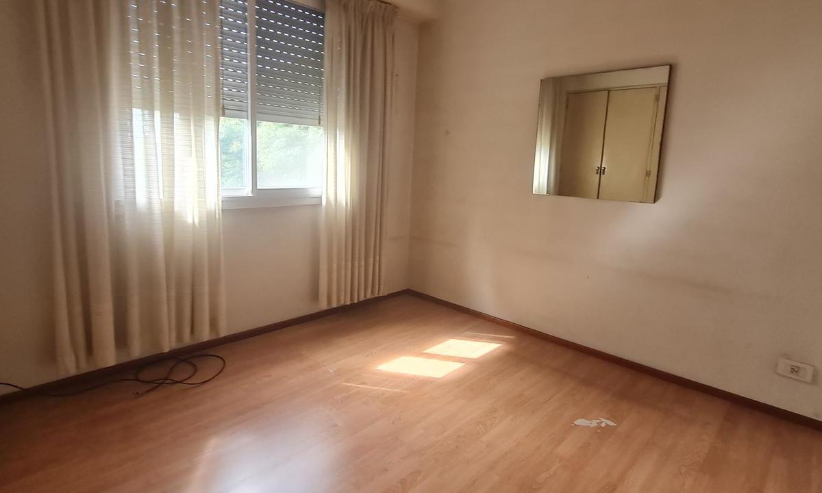 ¡Gran Oportunidad! Depto de 4 Ambientes con Balcón - en Venta 3