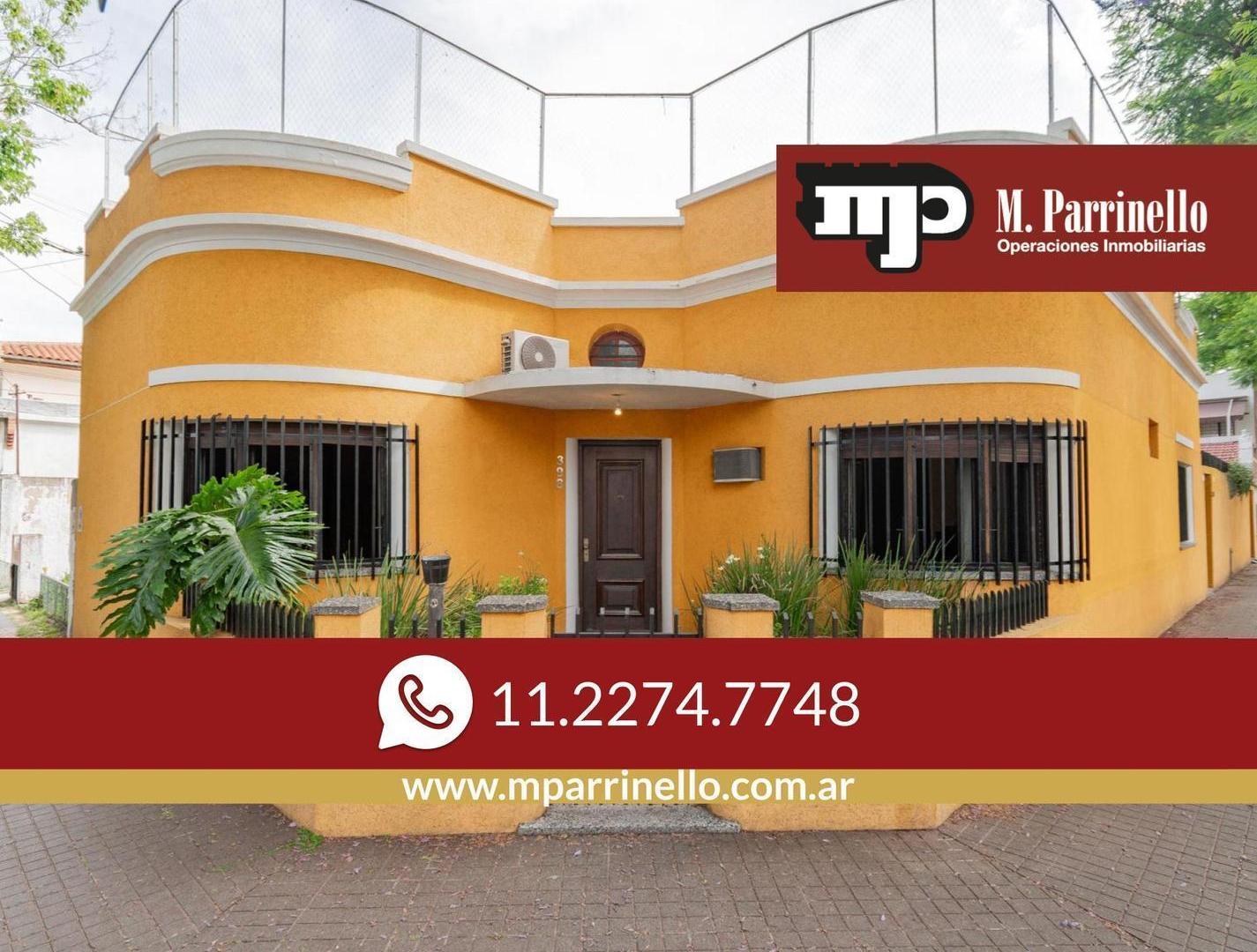 Foto de Casa 4 Amb. con Jardín,Quincho,Terraza y Cochera – Excelente Ubicación, imagen 2