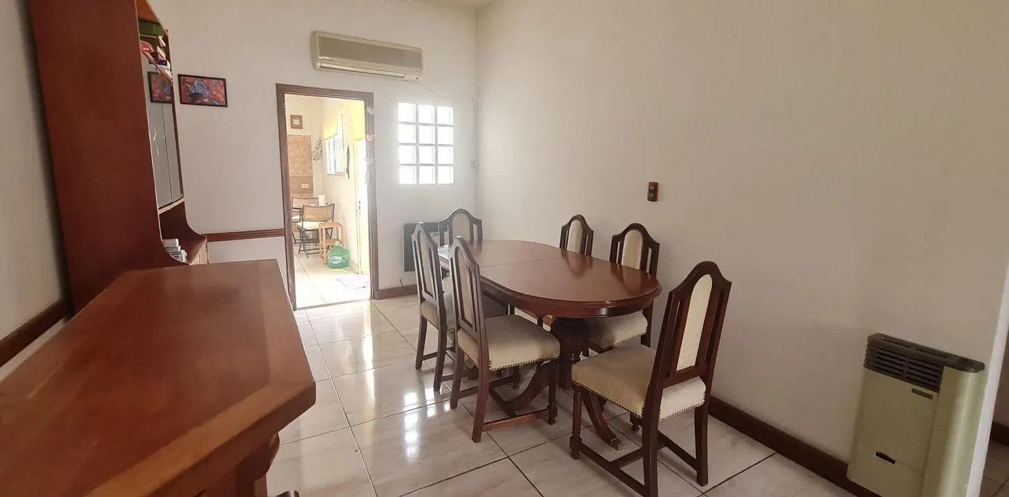 Encantador PH 3 amb. al frente con patio y cochera, listo para mudarse- En Venta 3