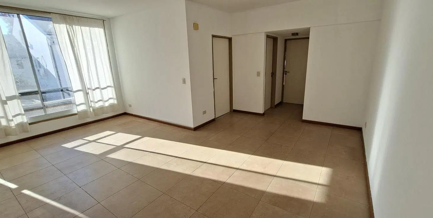 Hermoso departamento de 2 ambientes con balcón y cochera 5