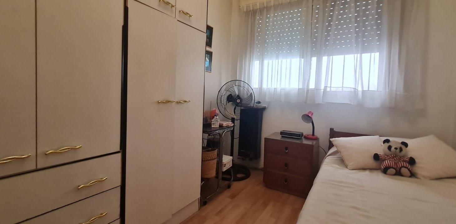 OPORTUNIDAD! Casa de 4 ambientes a refaccionar con patio, parrilla y terraza todo en PB-En Venta.