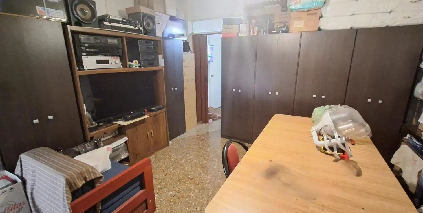 Multifamiliar - dos unidades de 3 Amb c/u y una unidad de 2 amb 3 cocheras 2