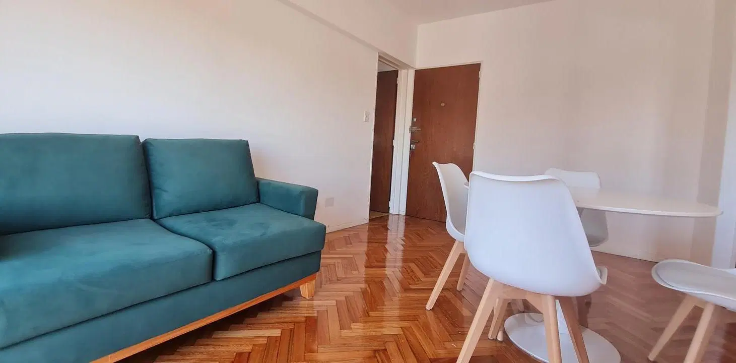 Departamento de 2 Ambientes con Excelente luminosidad y Amplia Conectividad- En Alquiler 3